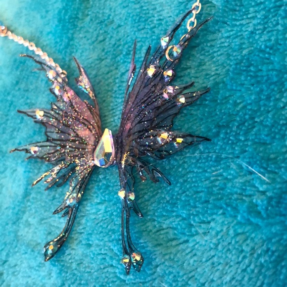 Fairy wing necklace - Picture 4 of 12